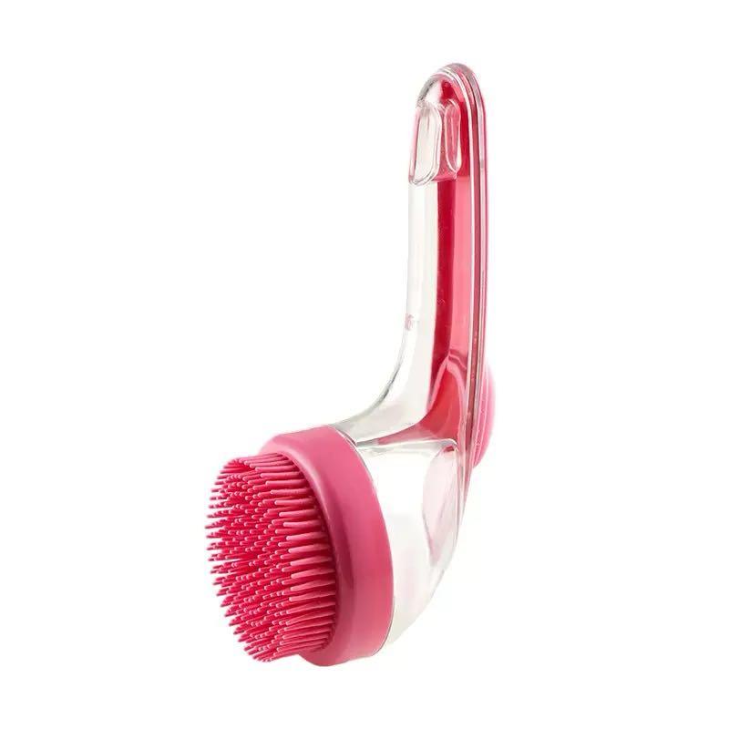 2-in-1 Pet Bath & Grooming Deshedding Brush with Built-in Soap Dispenser